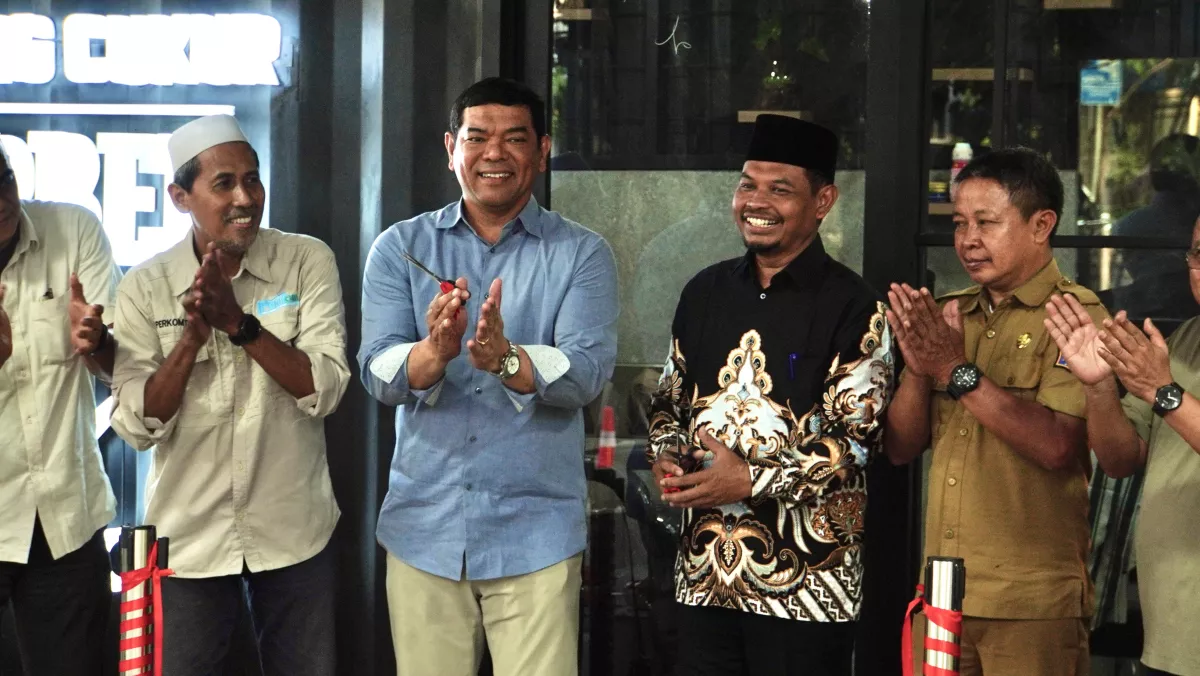 Lamong Cukur TTL Latih Warga Ring 1 hingga Jadi Barber